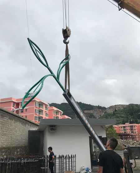LED路灯安装现场